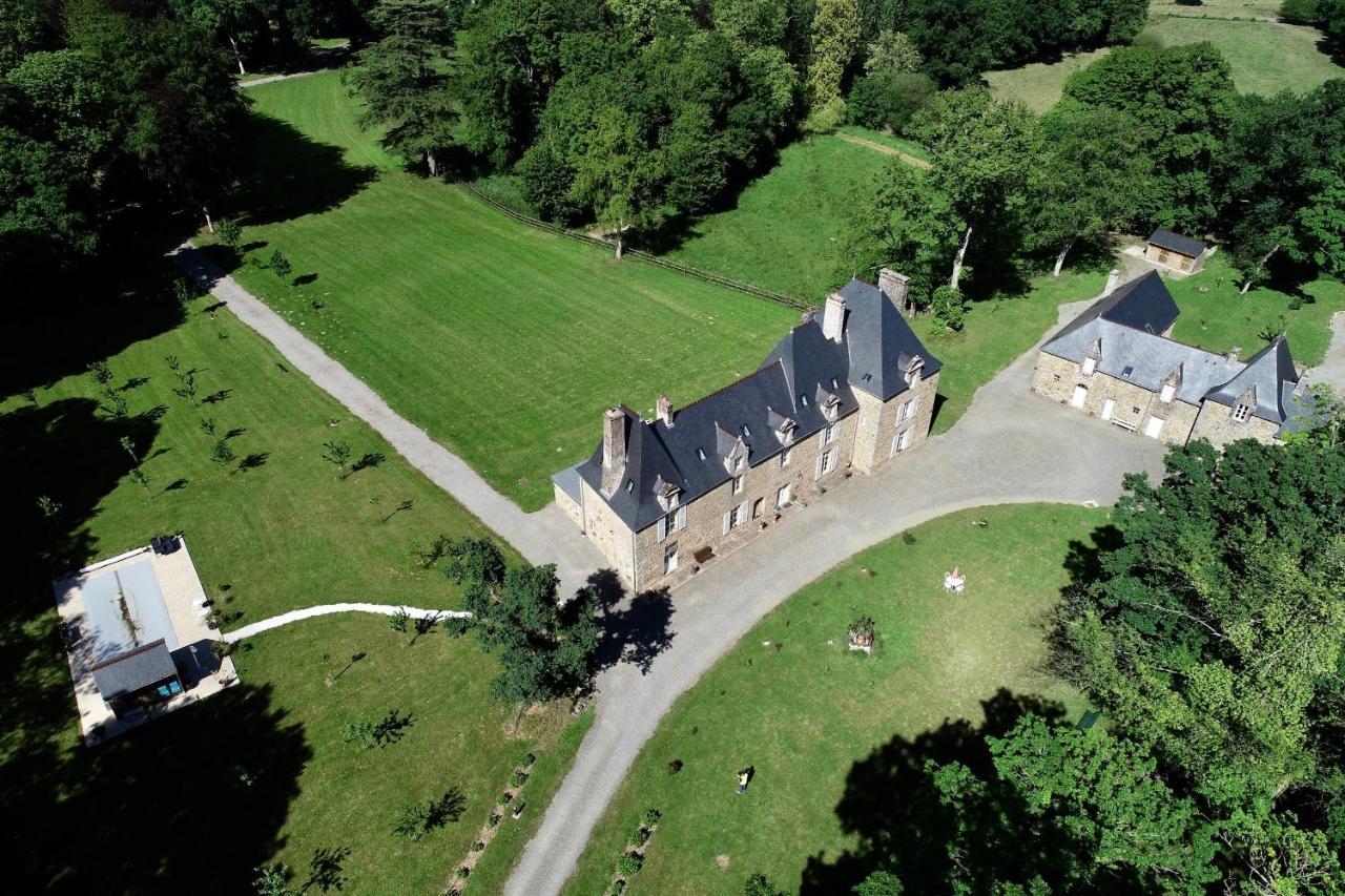 Chambres d'hôtes Château de La Croix Chemin Saint-Leger-des-Pres Exterior foto