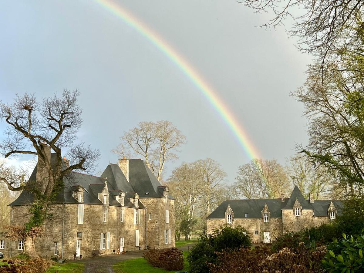 Chambres d'hôtes Château de La Croix Chemin Saint-Leger-des-Pres Exterior foto