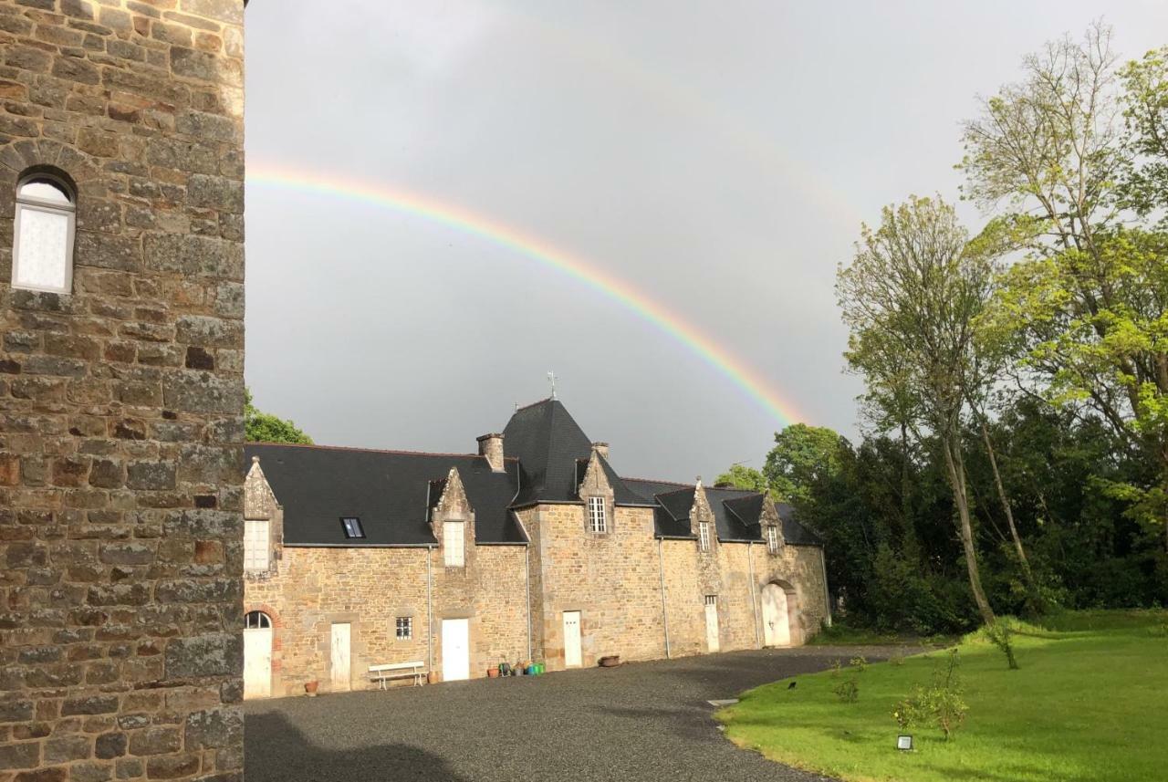 Chambres d'hôtes Château de La Croix Chemin Saint-Leger-des-Pres Exterior foto